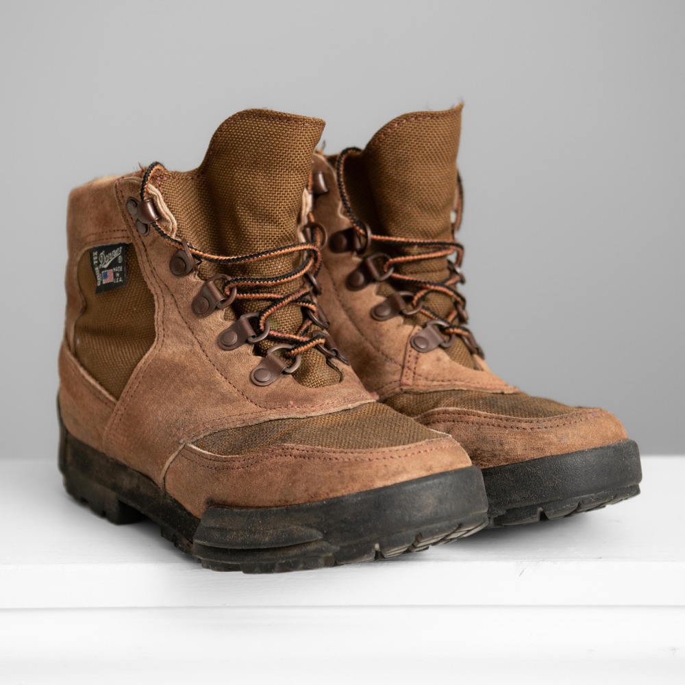 Danner Gore-Tex Hiking Boots Sz 7.5 Brown Suede GorpCore Granola Girl Trail Gear - Picture 2 of 6